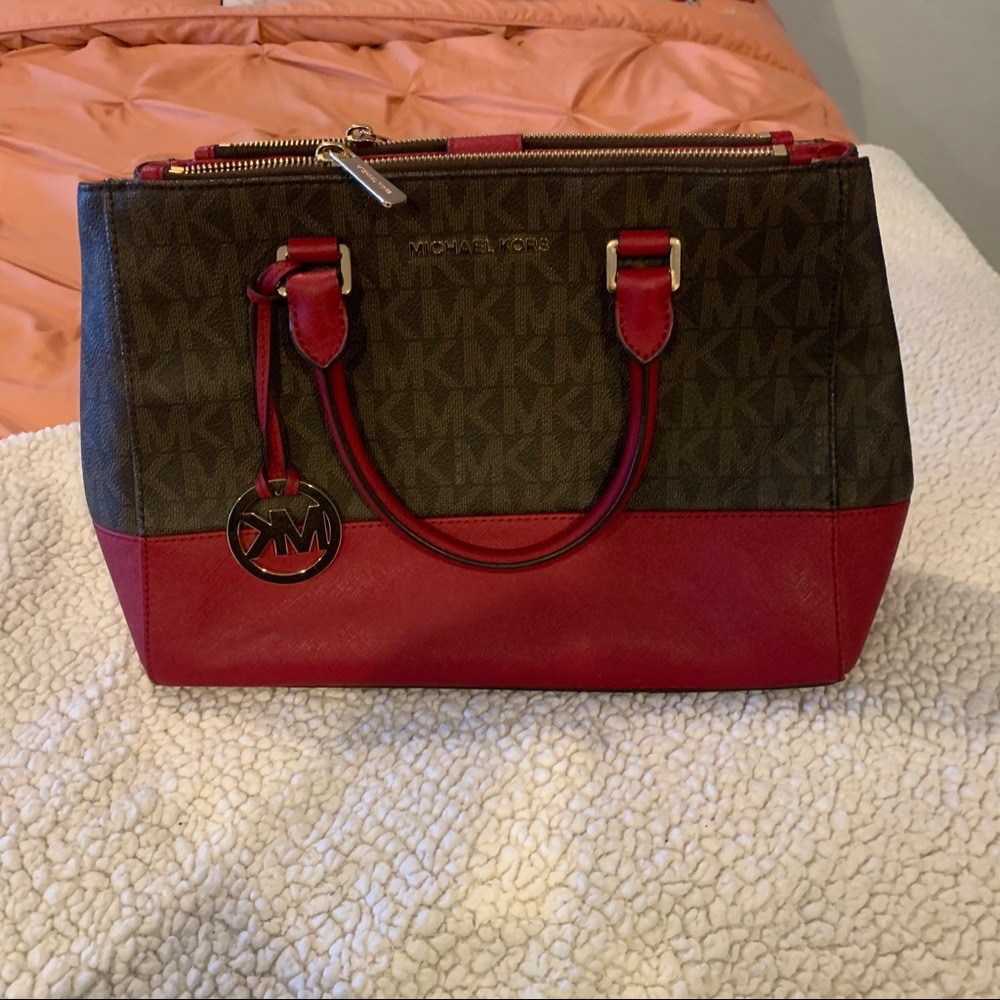 MICHAEL KORS purse!